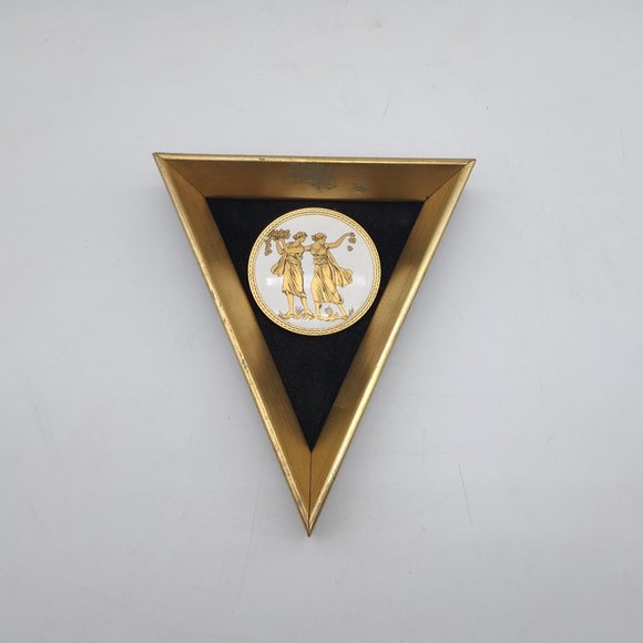 Vintage Framed Cameo by B&S Creations Greek Theme - Picture 3 of 11